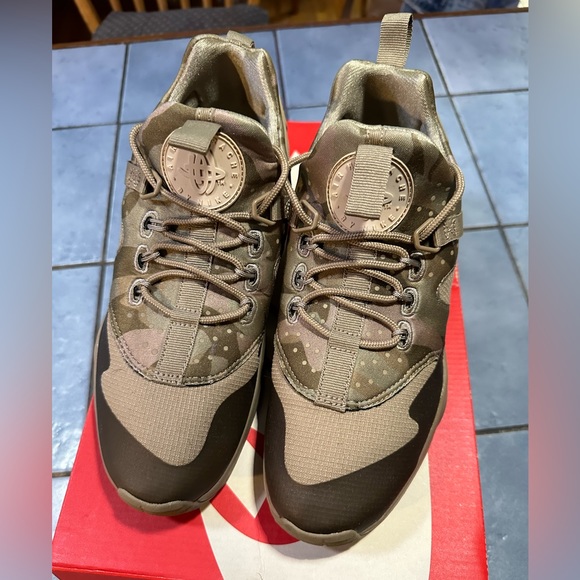 Nike Air Huarache Utility - Picture 3 of 6